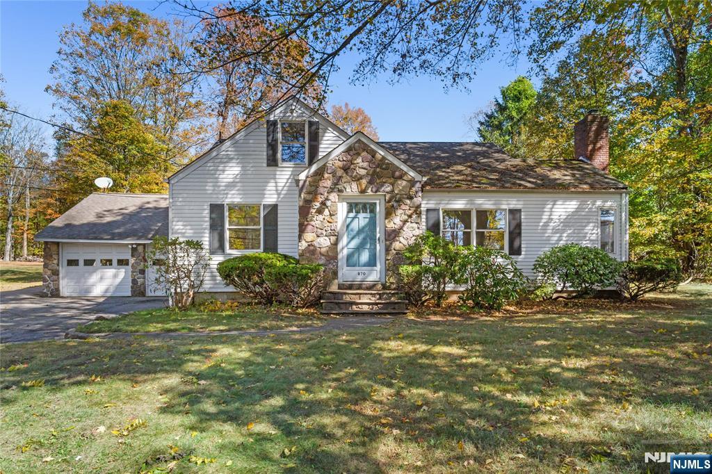 Homes for sale in West Milford, NJ | 870 Macopin Rd, West Milford, NJ 07480 | MLS# 25036566