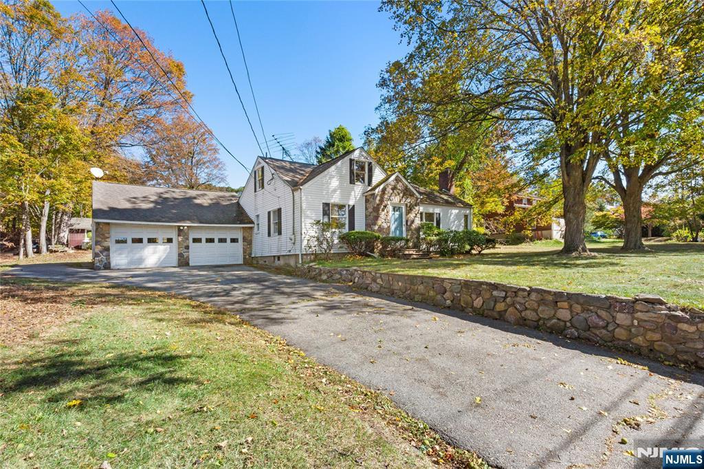 Homes for sale in West Milford, NJ | 870 Macopin Rd, West Milford, NJ 07480 | MLS# 25036566