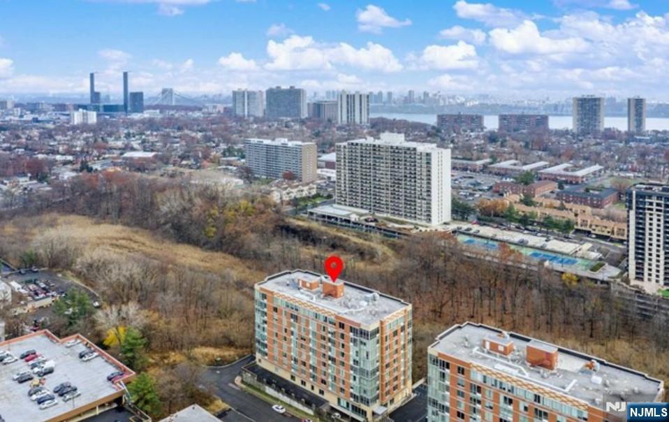Homes for sale in Palisades Park, NJ | 800 12th St #302, Palisades Park, NJ 07650 | MLS# 25036586