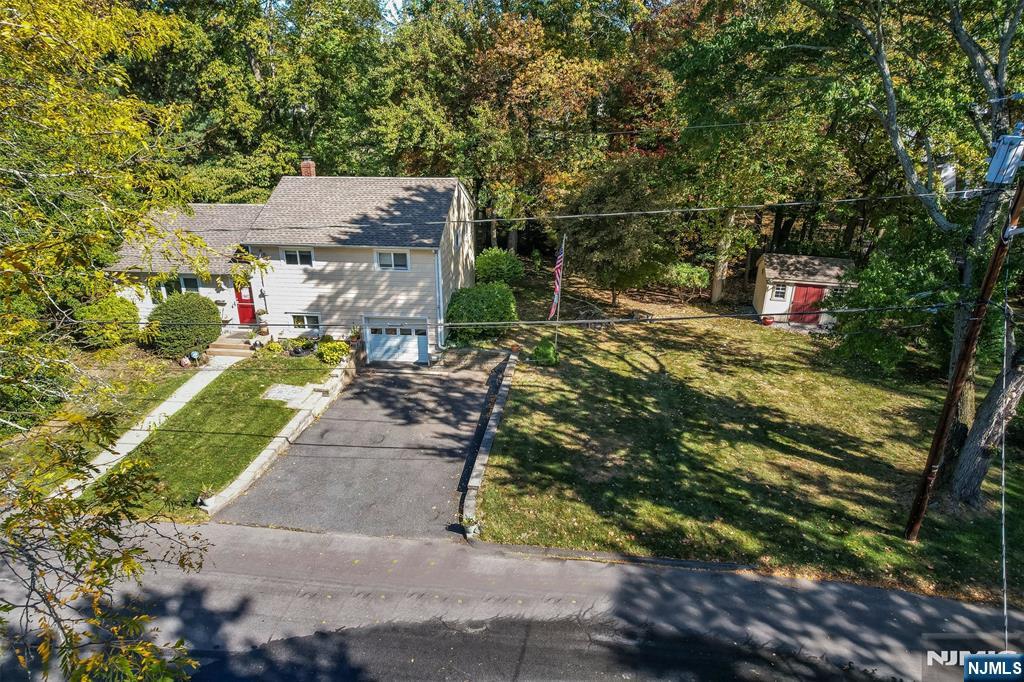 Homes for sale in Demarest, NJ | 72 Glenwood Ave, Demarest, NJ 07627 | MLS# 25036645