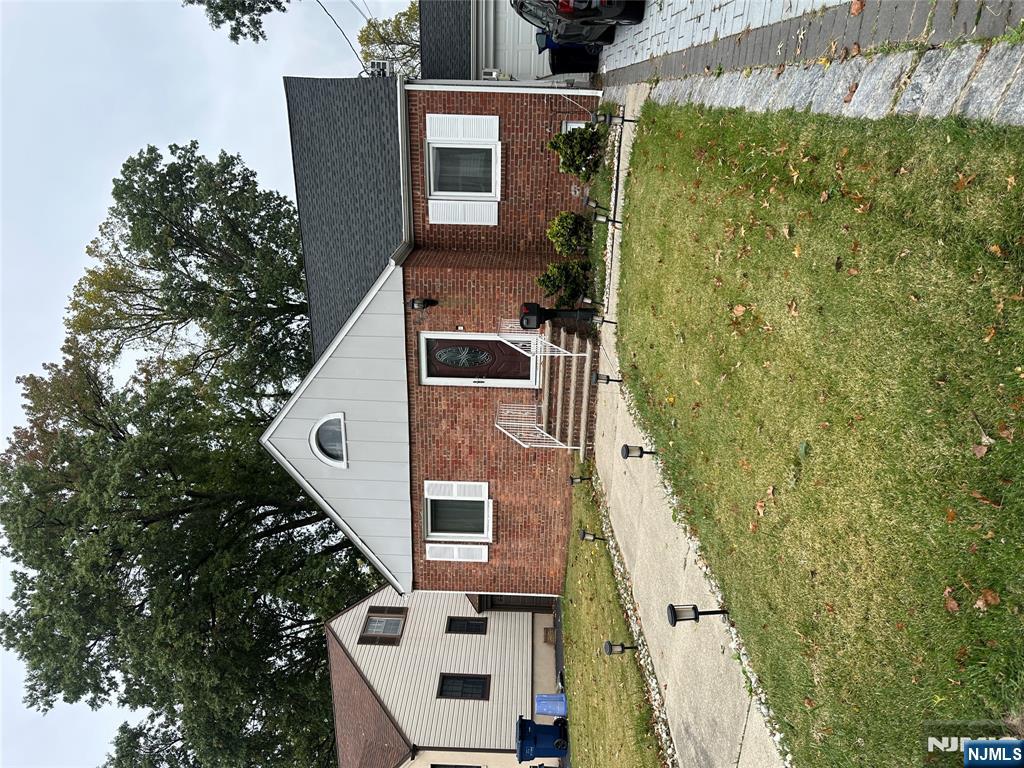 Homes for sale in Hackensack, NJ | 246 Ross, Hackensack, NJ 07601 | MLS# 25036785