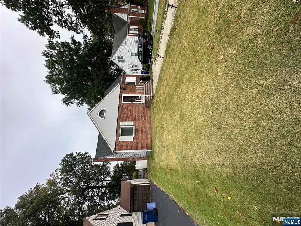 Homes for sale in Hackensack, NJ | 246 Ross, Hackensack, NJ 07601 | MLS# 25036785