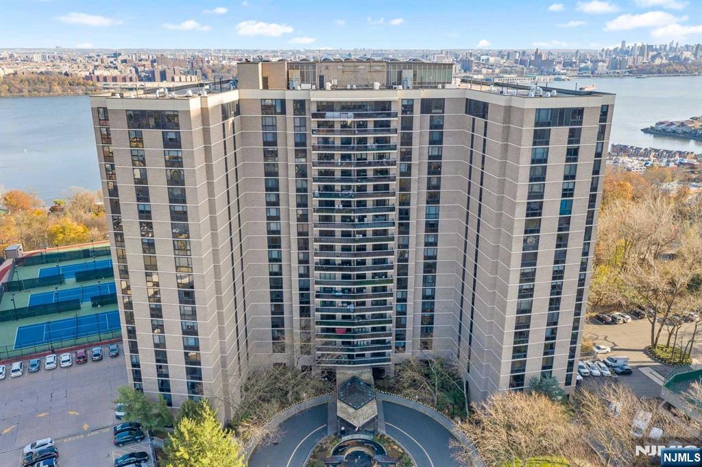 $795,000 Condo