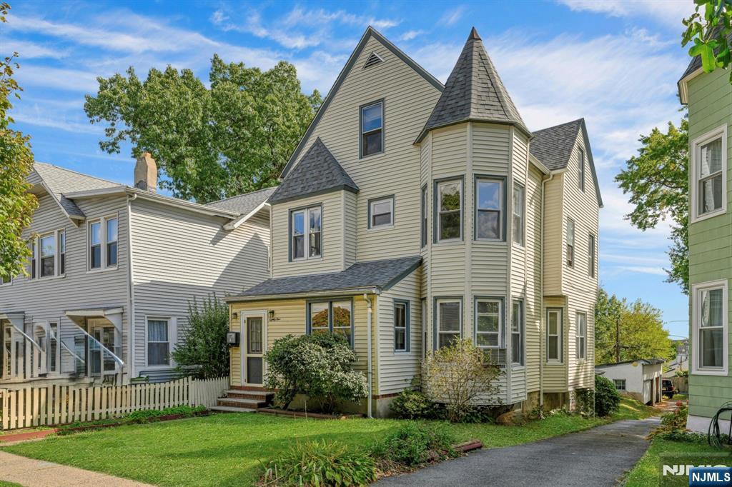 Homes for sale in Montclair, NJ | 81 Fullerton Ave, Montclair, NJ 07042 | MLS# 25036808