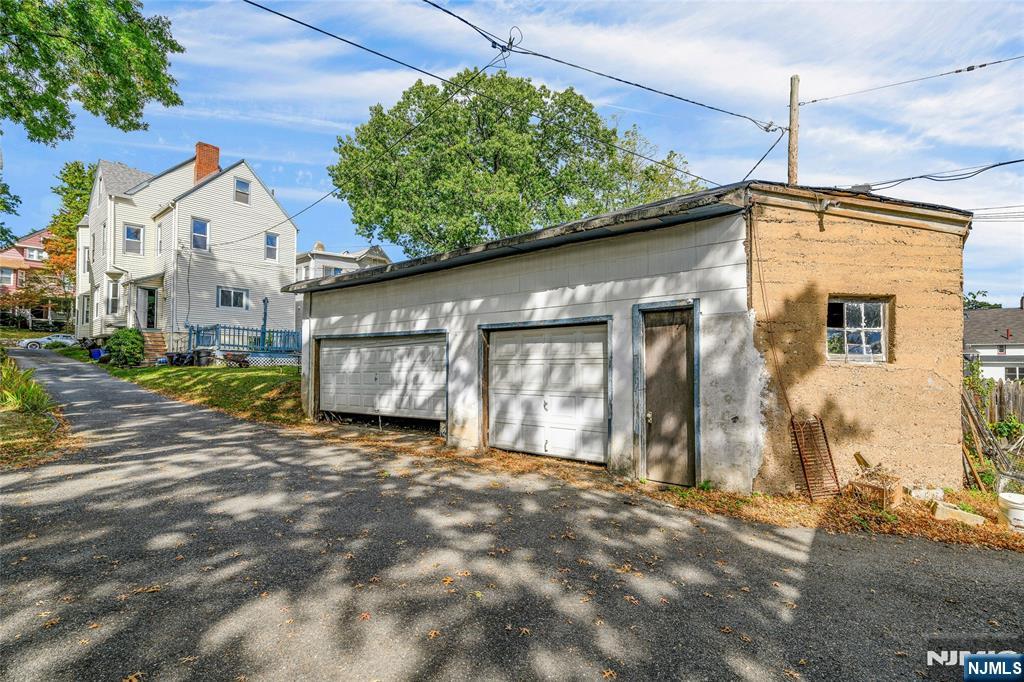 Homes for sale in Montclair, NJ | 81 Fullerton Ave, Montclair, NJ 07042 | MLS# 25036808