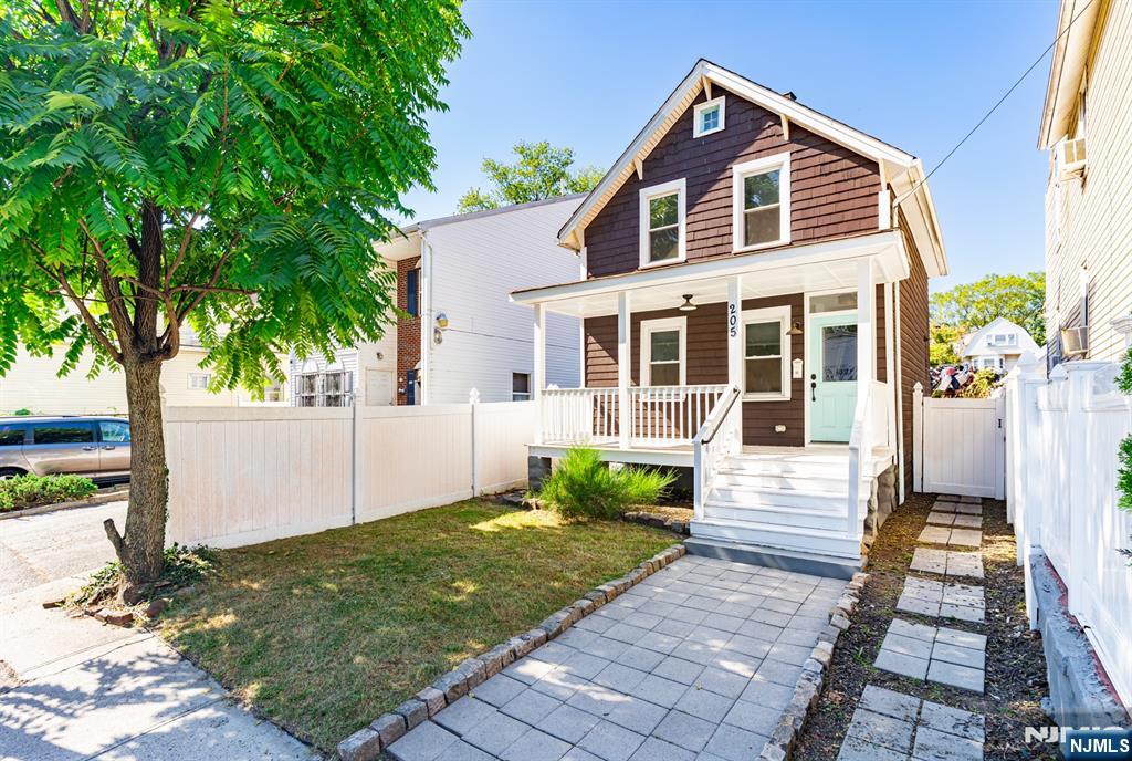 Homes for sale in Orange, NJ | 205 Jefferson St, Orange, NJ 07050 | MLS# 25036826