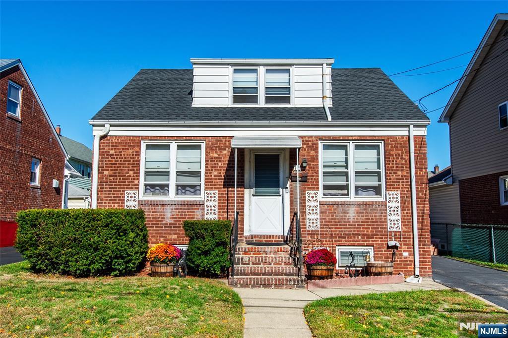 Homes for sale in Clifton, NJ | 14 Hobart Pl, Clifton, NJ 07011 | MLS# 25036838