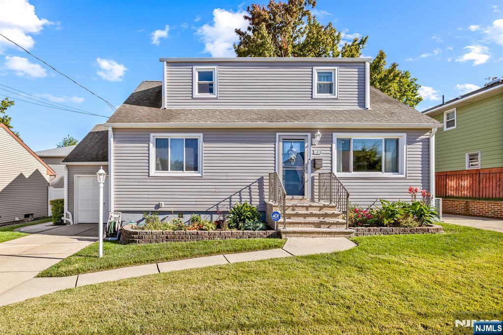 Homes for sale in Secaucus, NJ | 4 Marianne Ter, Secaucus, NJ 07094 | MLS# 25036860