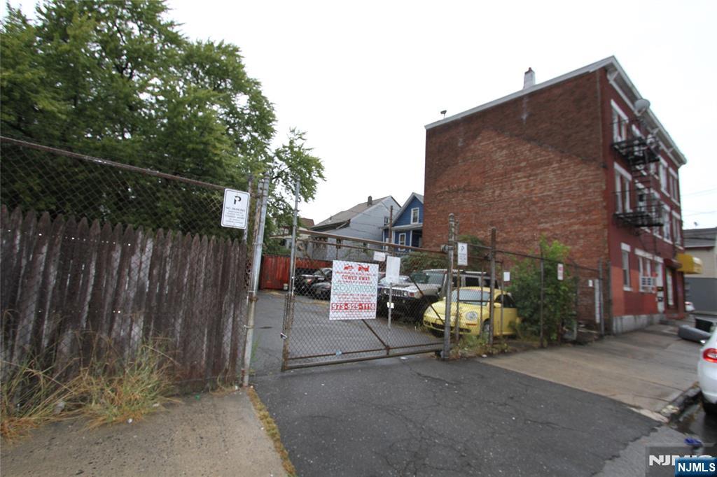 Homes for sale in Paterson, NJ | 502 Summer St, Paterson, NJ 07501 | MLS# 25036864