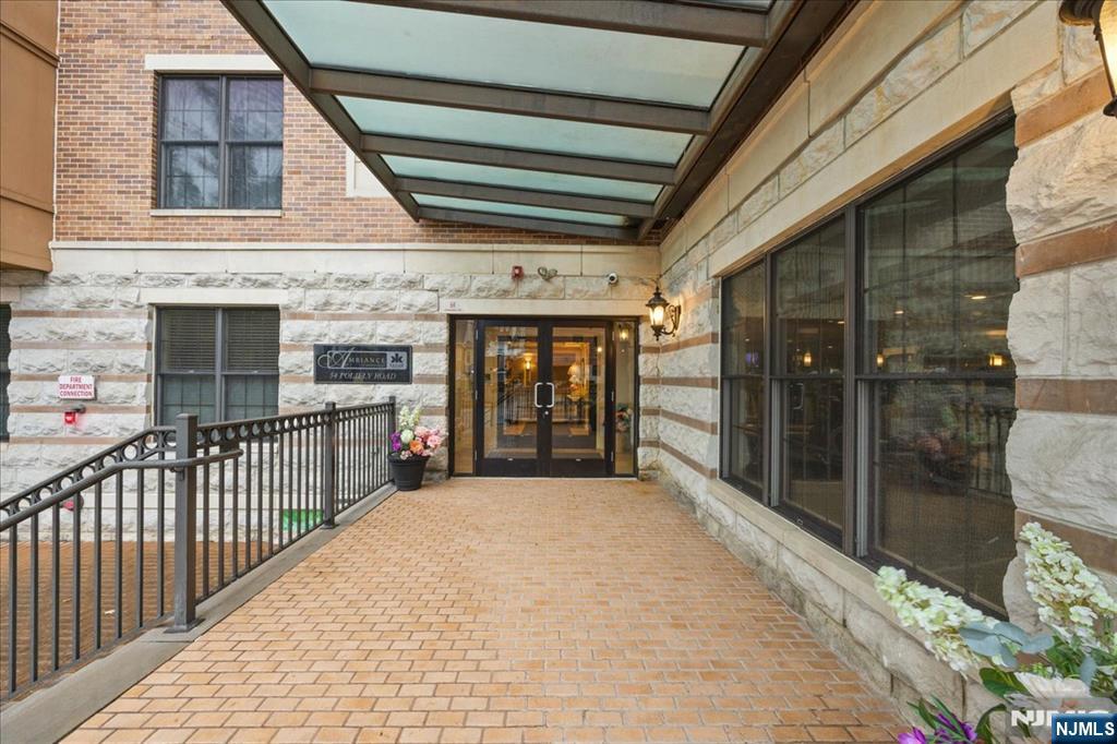 Homes for sale in Hackensack, NJ | 54 Polifly Rd #309, Hackensack, NJ 07601 | MLS# 25036913