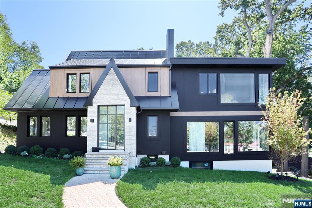 Homes for sale in Haworth, NJ | 226 Haworth Ave, Haworth, NJ 07641 | MLS# 25036988