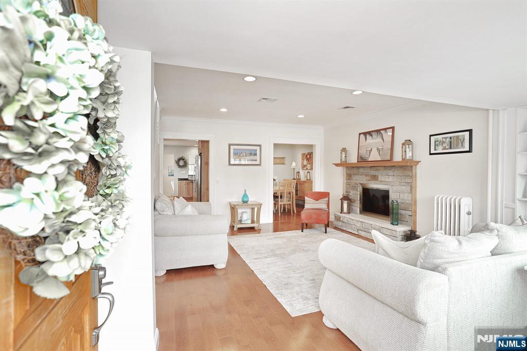 Homes for sale in Wood Ridge, NJ | 364 Wood Ridge Ave, Wood Ridge, NJ 07075 | MLS# 25036997