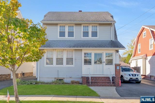 $519,900 Colonial
