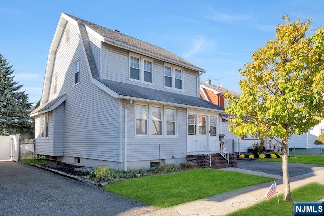 Homes for sale in Totowa, NJ | 75 Scrivens St, Totowa, NJ 07512 | MLS# 25037062