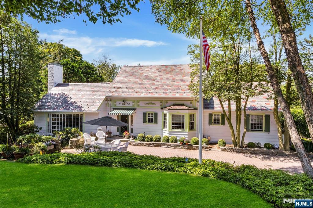 155 Hickory Lane, Closter, NJ, 07624