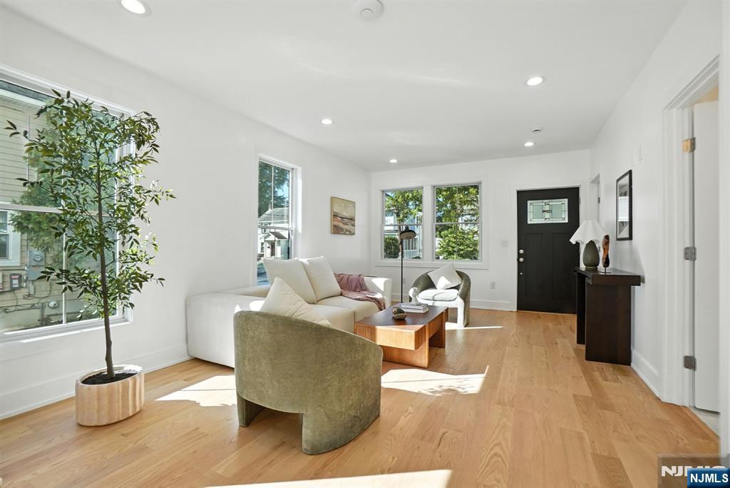 Homes for sale in Millburn, NJ | 37 Cypress St, Millburn, NJ 07041 | MLS# 25037165