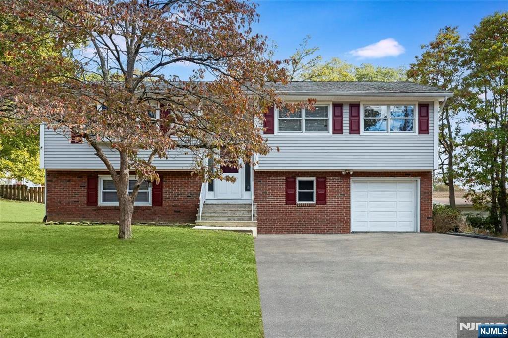 Homes for sale in Jefferson Township, NJ | 145 Schwarz Blvd, Jefferson Township, NJ 07849 | MLS# 25037166