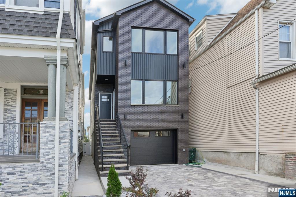 Homes for sale in Harrison, NJ | 503 Cross St, Harrison, NJ 07029 | MLS# 25037180