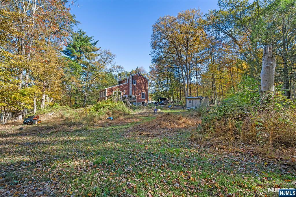 Homes for sale in Wanaque, NJ | 70 Townsend Rd, Wanaque, NJ 07465 | MLS# 25037251