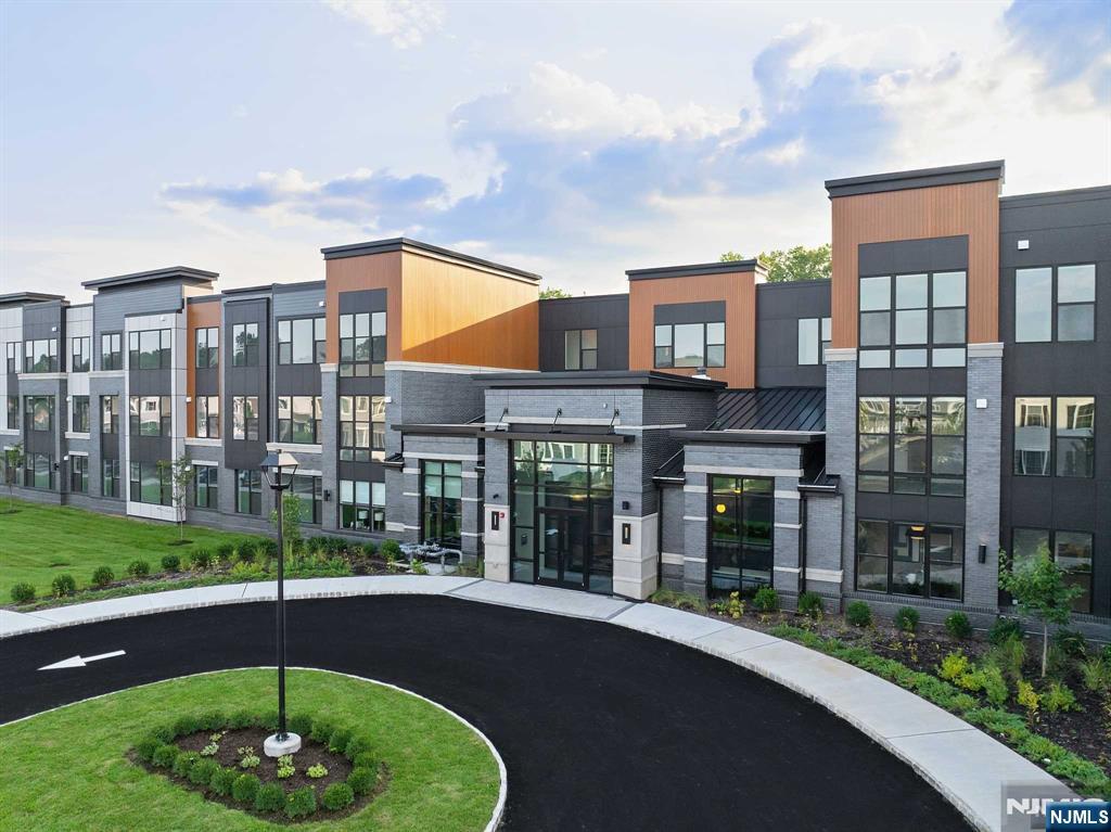 OLD TAPPAN Properties