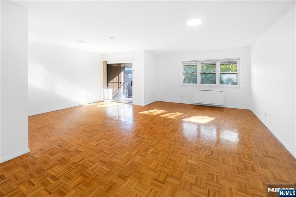 Homes for sale in Edgewater, NJ | 1111 River Rd #H18, Edgewater, NJ 07020 | MLS# 25037308