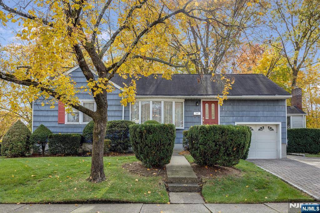 Homes for sale in Fair Lawn, NJ | 40 18 Kramer Pl, Fair Lawn, NJ 07410 | MLS# 25037364