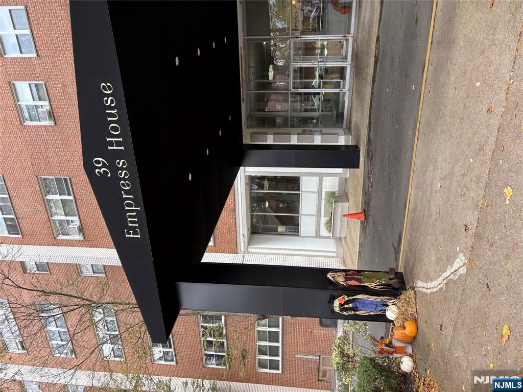 Homes for sale in Paterson, NJ | 39 39th St #412, Paterson, NJ 07514 | MLS# 25037381