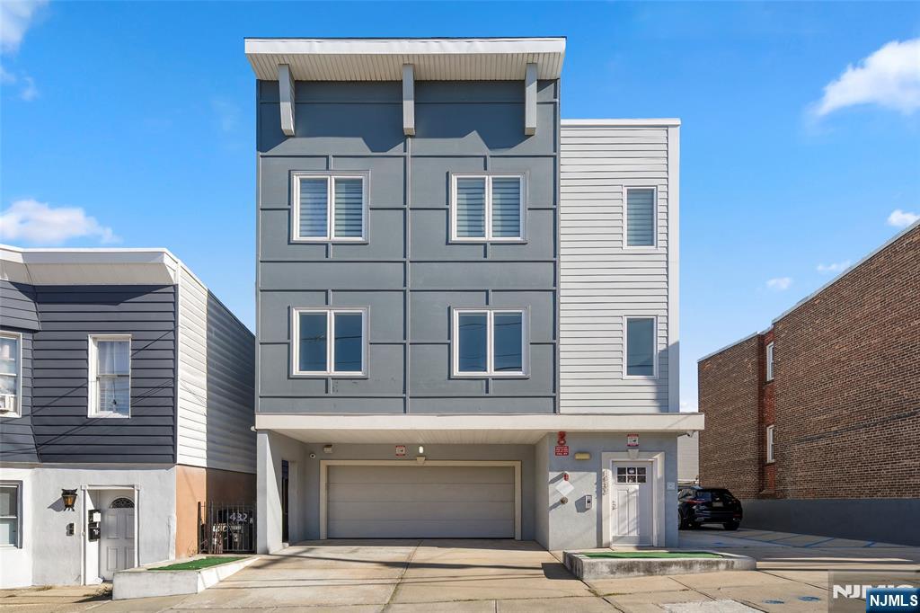 Homes for sale in North Bergen, NJ | 1432 46th St, North Bergen, NJ 07047 | MLS# 25037428