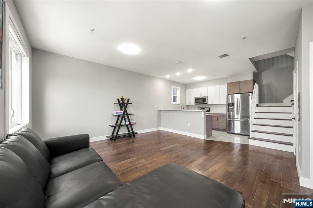 Homes for sale in North Bergen, NJ | 1432 46Th St, North Bergen, NJ 07047 | MLS# 25037428