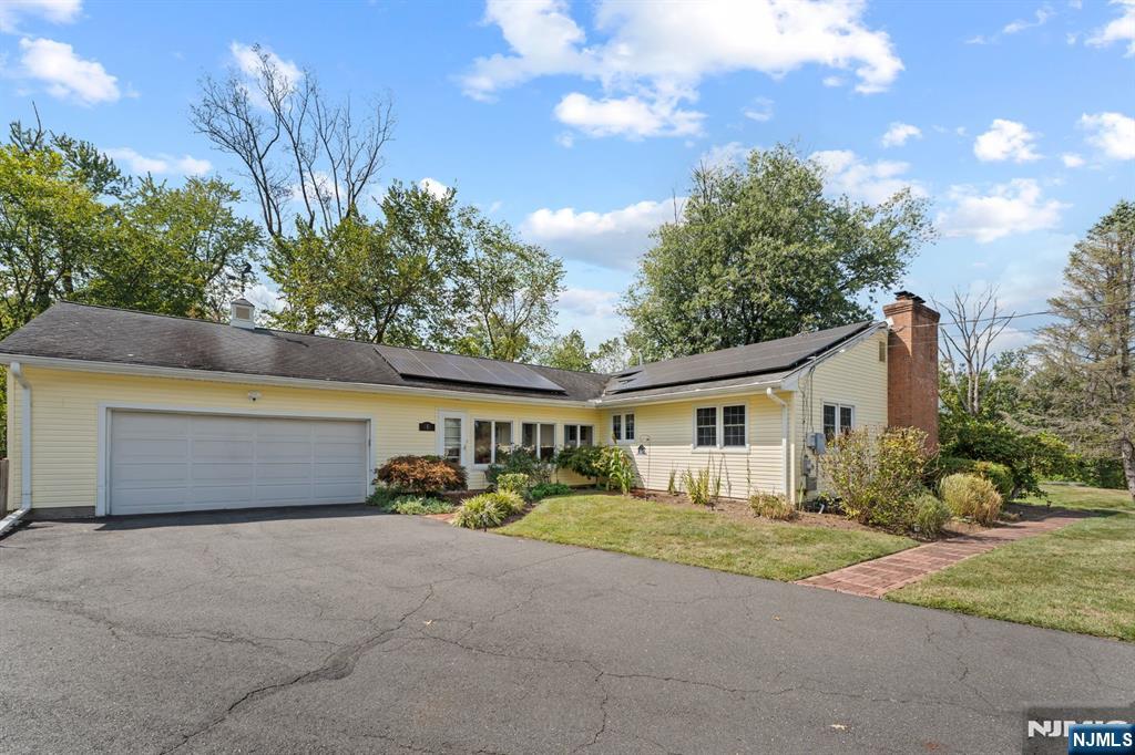 Homes for sale in Hopewell Twp, NJ | 1 Fabrow Dr, Hopewell Twp, NJ OTHER | MLS# 25037436