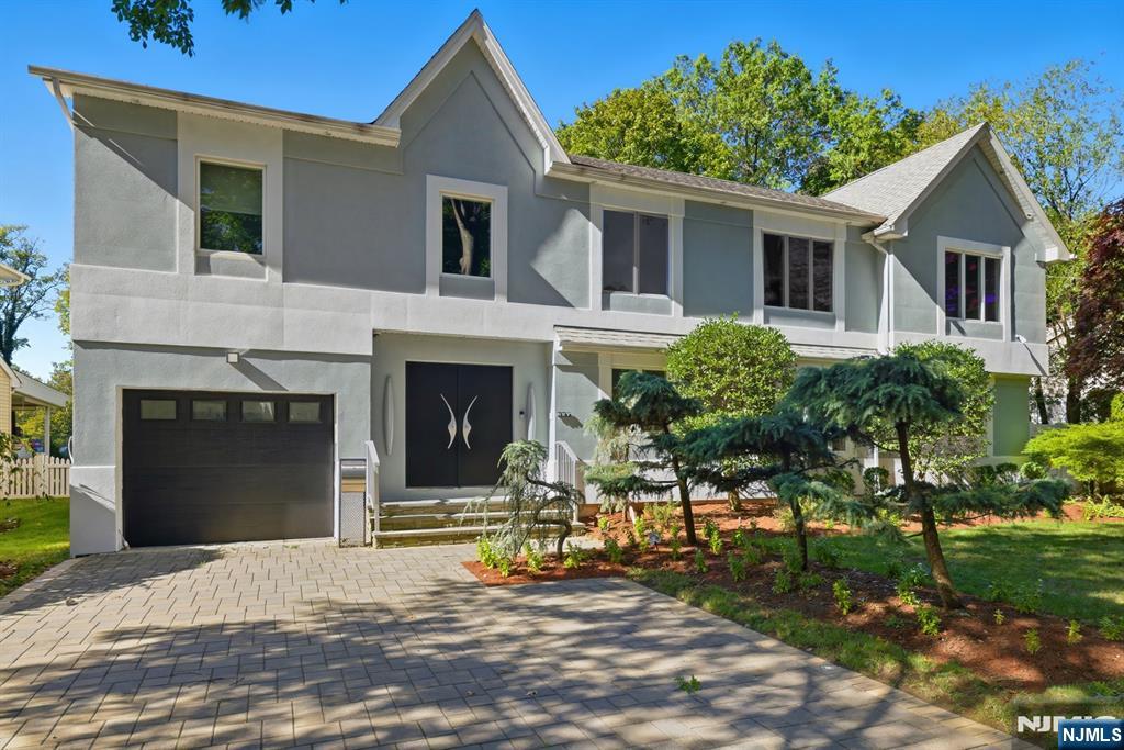$1,750,000 Colonial