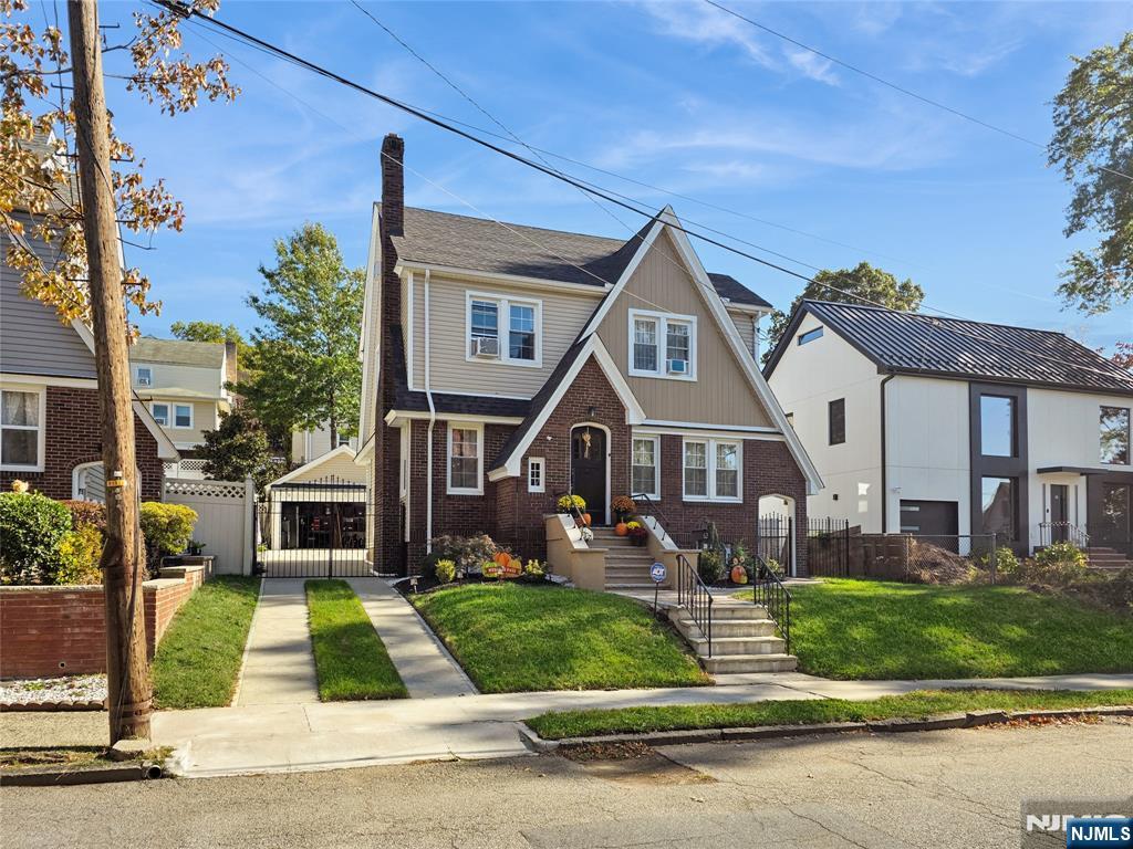 Homes for sale in Kearny, NJ | 62 Hamilton Ave, Kearny, NJ 07032 | MLS# 25037503