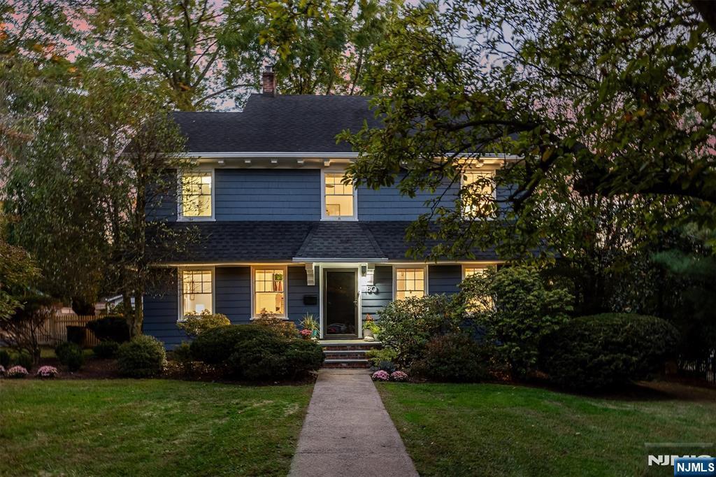 $1,079,000 Colonial