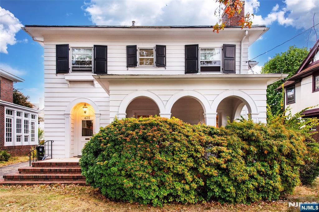 Homes for sale in Newark, NJ | 437 Ridge St, Newark, NJ 07104 | MLS# 25037599