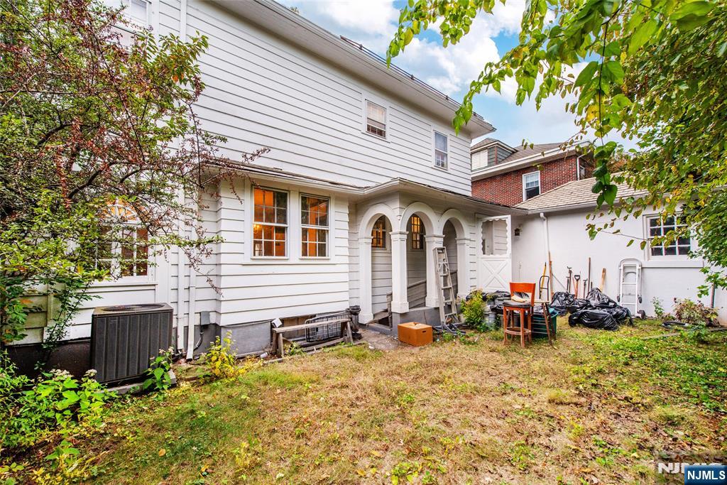 Homes for sale in Newark, NJ | 437 Ridge St, Newark, NJ 07104 | MLS# 25037599