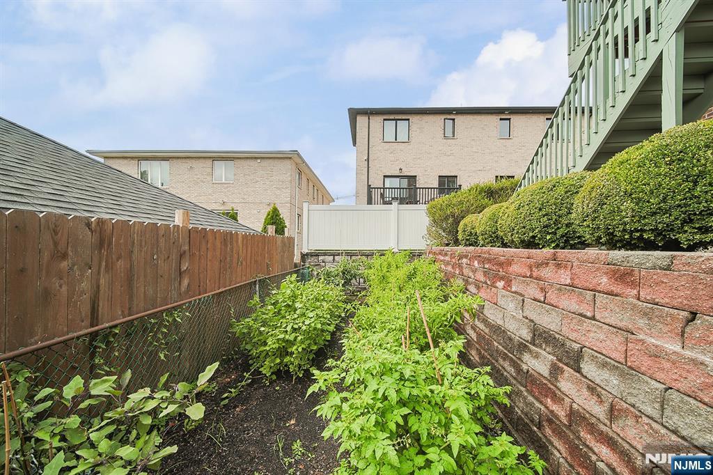 Homes for sale in Palisades Park, NJ | 110 Edsall Ave #B, Palisades Park, NJ 07650 | MLS# 25037605