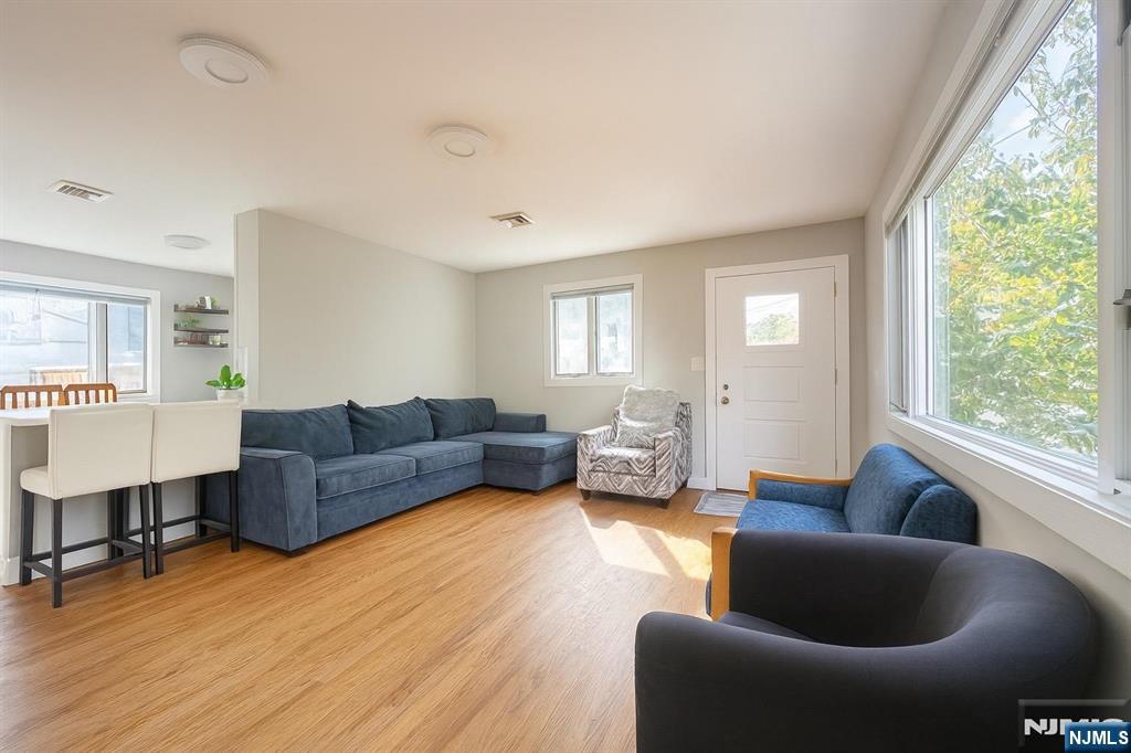 Homes for sale in North Bergen, NJ | 1466 44Th St, North Bergen, NJ 07047 | MLS# 25037609