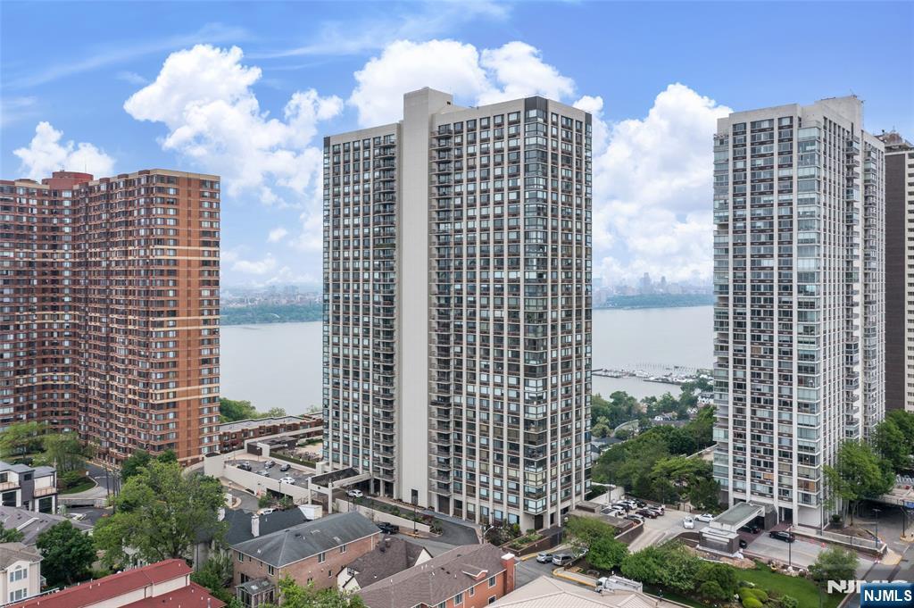$628,000 Condo