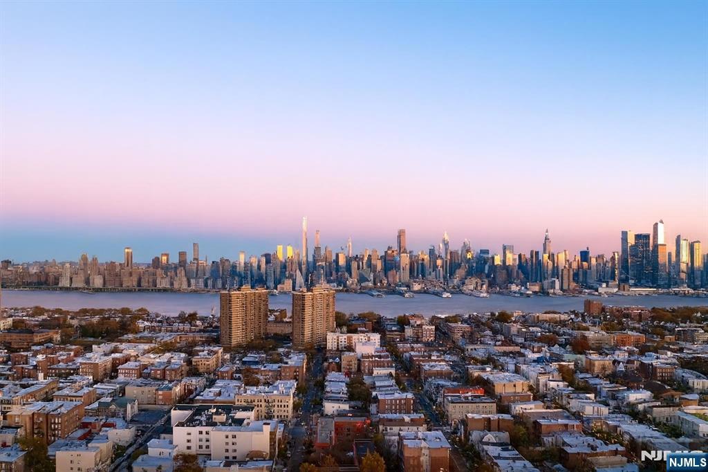 Homes for sale in Union City, NJ | 301 Palisade Ave #6b, Union City, NJ 07087 | MLS# 25037644