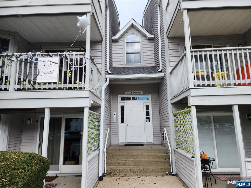 $349,900 Condo