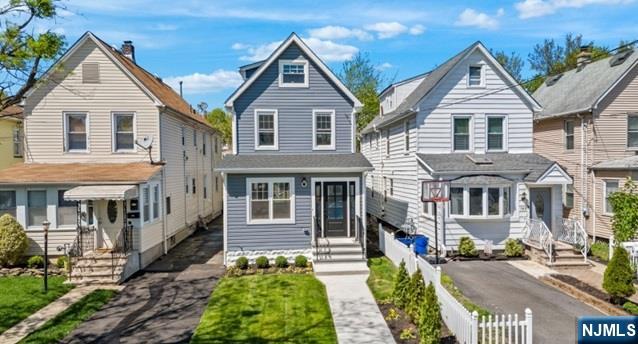 Homes for sale in Bloomfield, NJ | 165 Jerome Pl, Bloomfield, NJ 07003 | MLS# 25037659