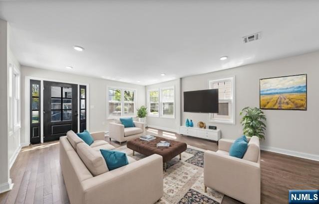 Homes for sale in Bloomfield, NJ | 165 Jerome Pl, Bloomfield, NJ 07003 | MLS# 25037659