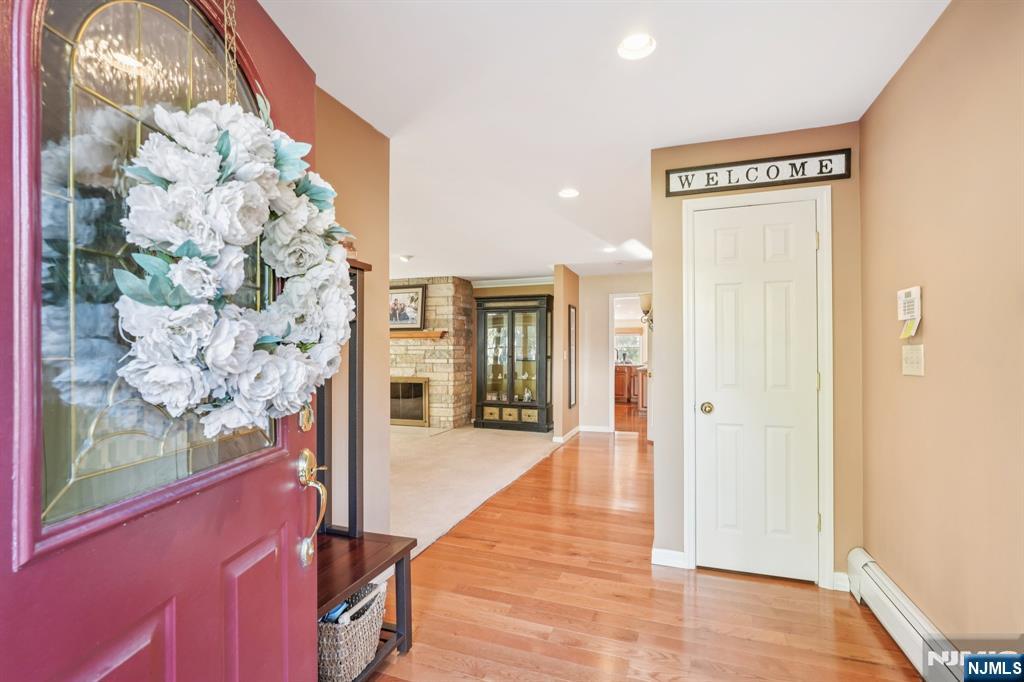 Homes for sale in Wayne, NJ | 23 Surrey Dr, Wayne, NJ 07470 | MLS# 25037667