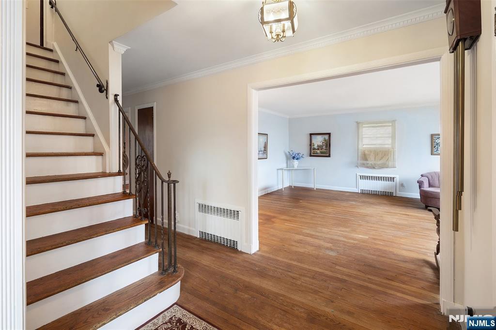 Homes for sale in West Orange, NJ | 31 Collamore Ter, West Orange, NJ 07052 | MLS# 25037718