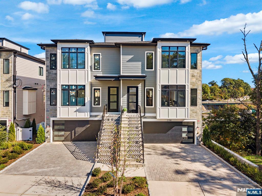 $1,488,888 Townhouse