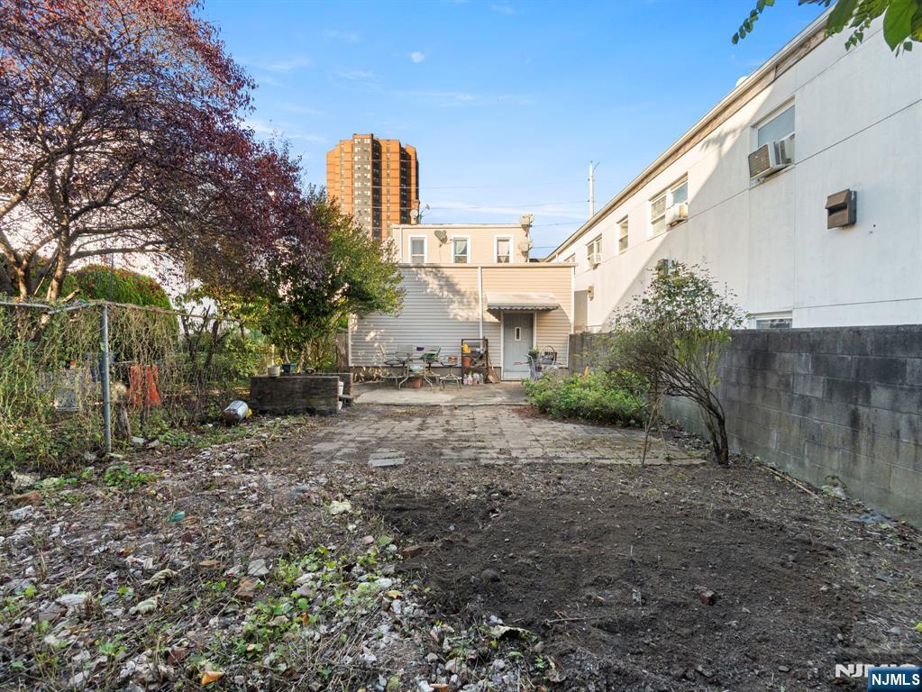 Homes for sale in Union City, NJ | 515 21st St, Union City, NJ 07087 | MLS# 25037820