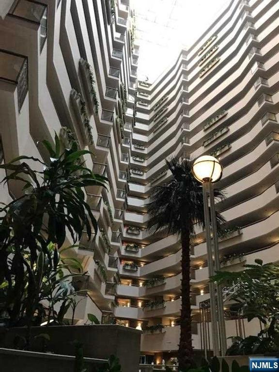 $909,000 Condo