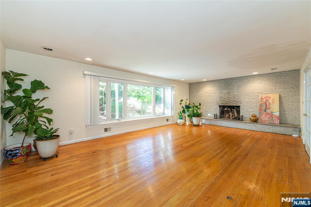 Homes for sale in West Orange, NJ | 11 Mountain Way, West Orange, NJ 07052 | MLS# 25037858