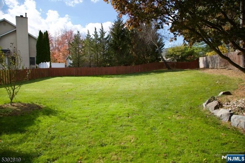 Homes for sale in East Hanover Twp, NJ | 5 Raquel, East Hanover Twp, NJ 07936 | MLS# 25037872