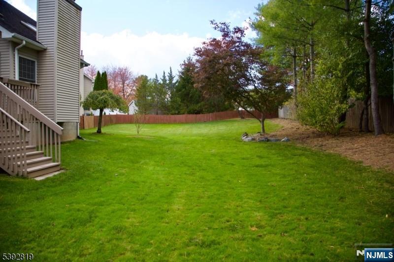 Homes for sale in East Hanover Twp, NJ | 5 Raquel, East Hanover Twp, NJ 07936 | MLS# 25037872